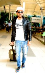 Ayushmann Khurrana snapped at airport in Mumbai on 3rd Nov 2014